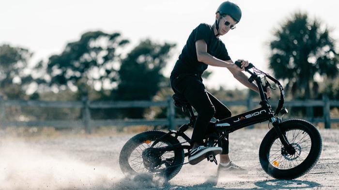 Can You Ride a Fatbike in the Rain? Weatherproofing Tips